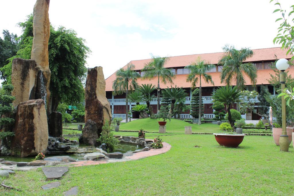 Saigon Park Resort Thuan An Exterior foto