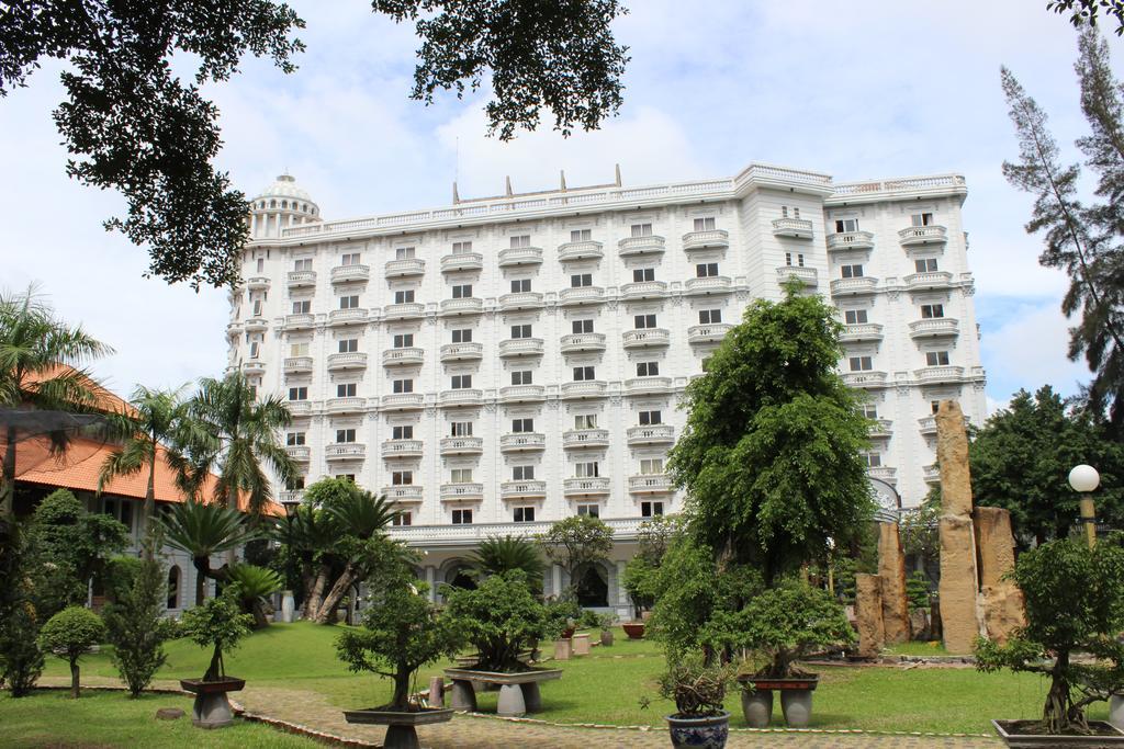Saigon Park Resort Thuan An Exterior foto